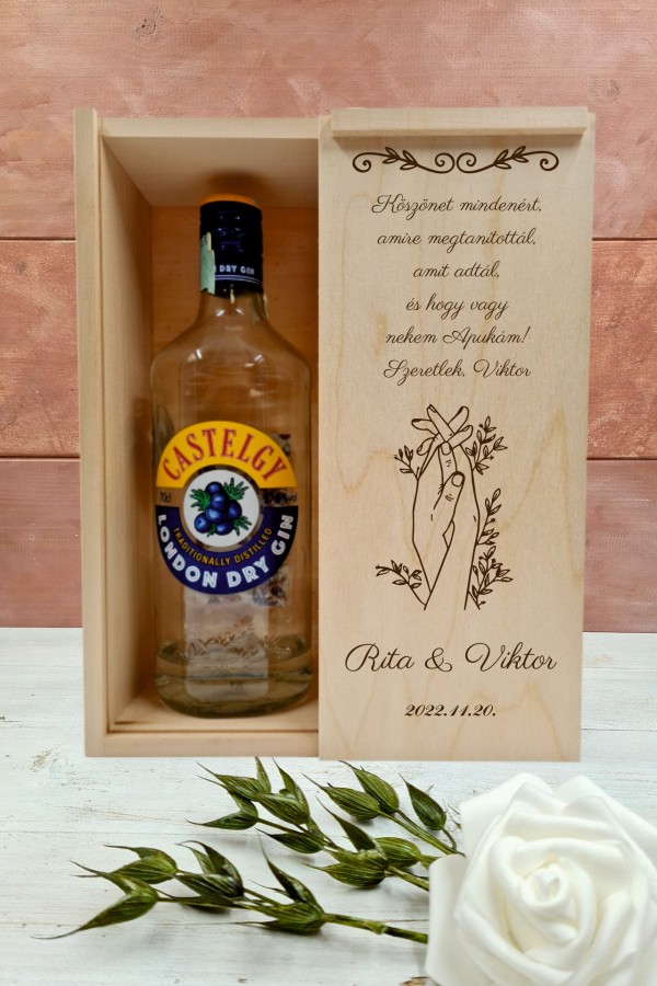 Összefonodó kezek szülőköszöntő italos ajándék díszdoboz