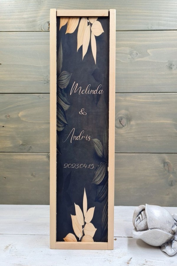 Levelek közt esküvői szülőköszöntő boros ajándékdoboz