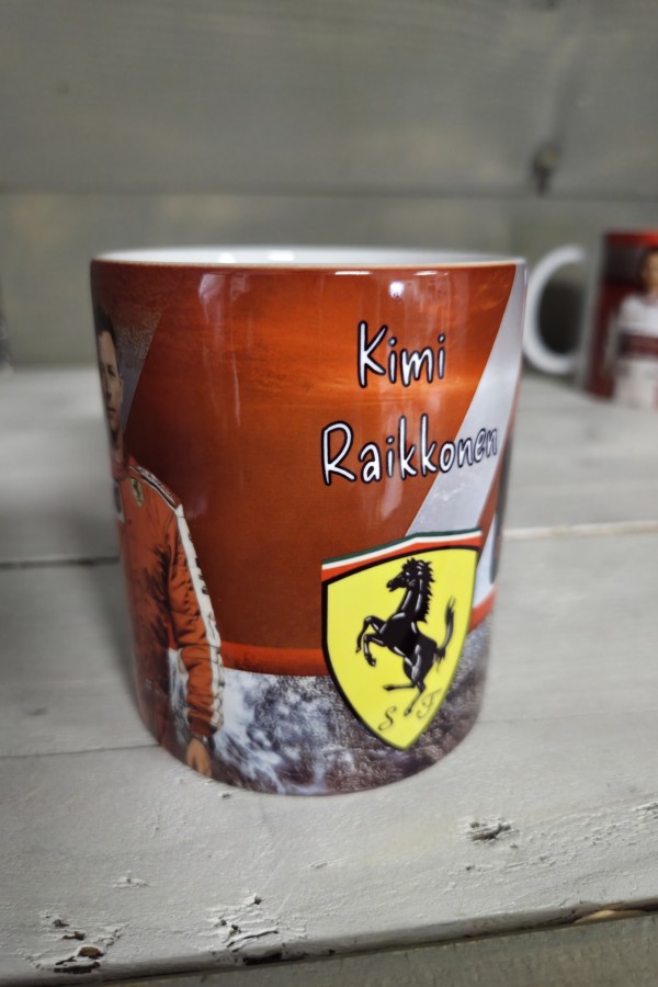 F1 Kimi Raikkonen rajongói bögre