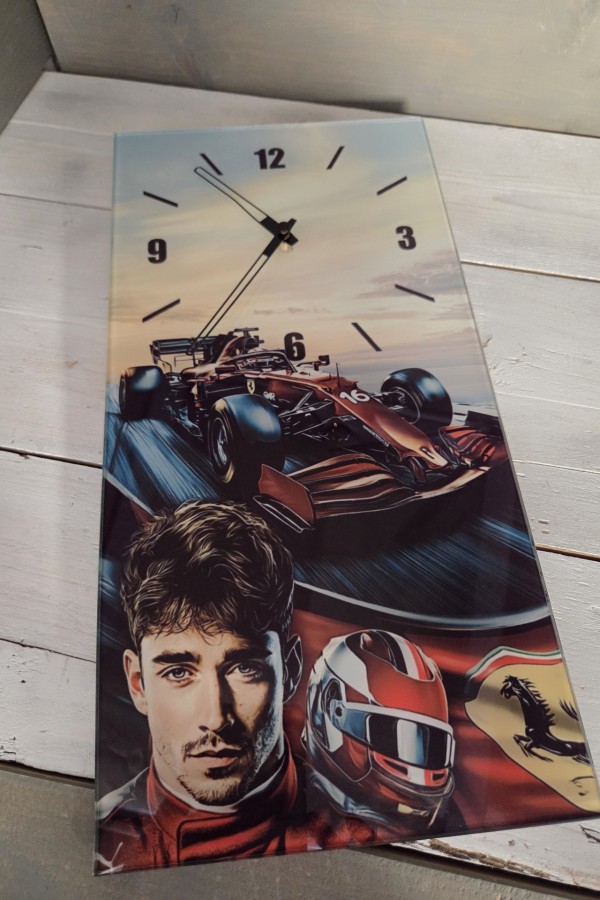F1 Charles Leclerc üveg falióra 