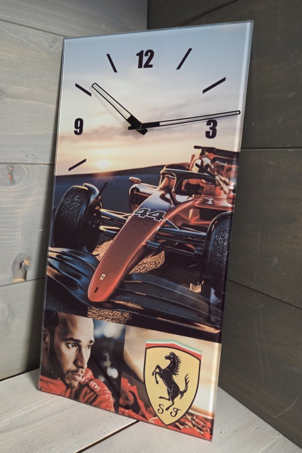 F1 Lewis Hamilton üveg falióra 