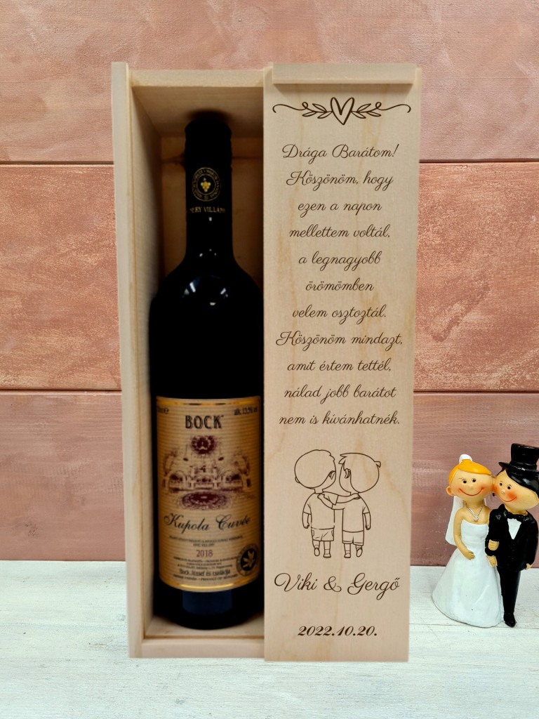 Jó barátok esküvői boros ajándék díszdoboz barátnak