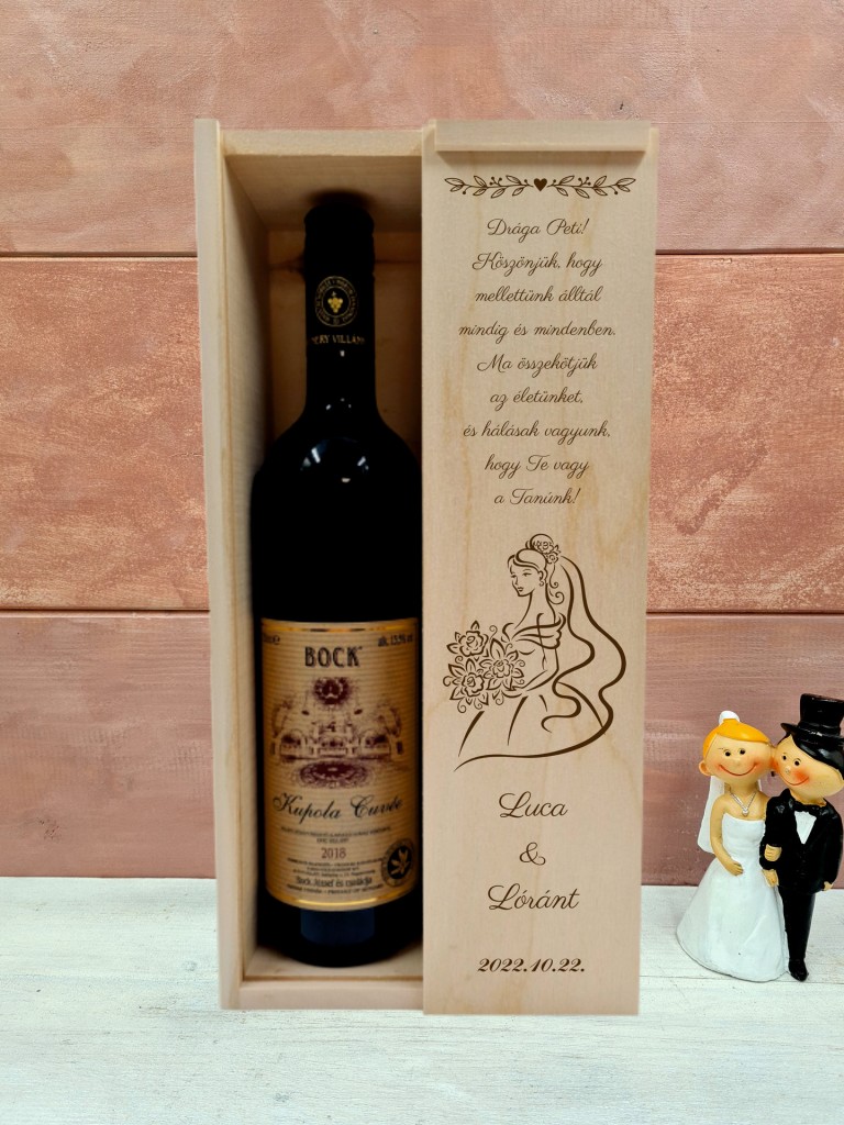 Menyasszony esküvői boros tanúköszöntő ajándék díszdoboz