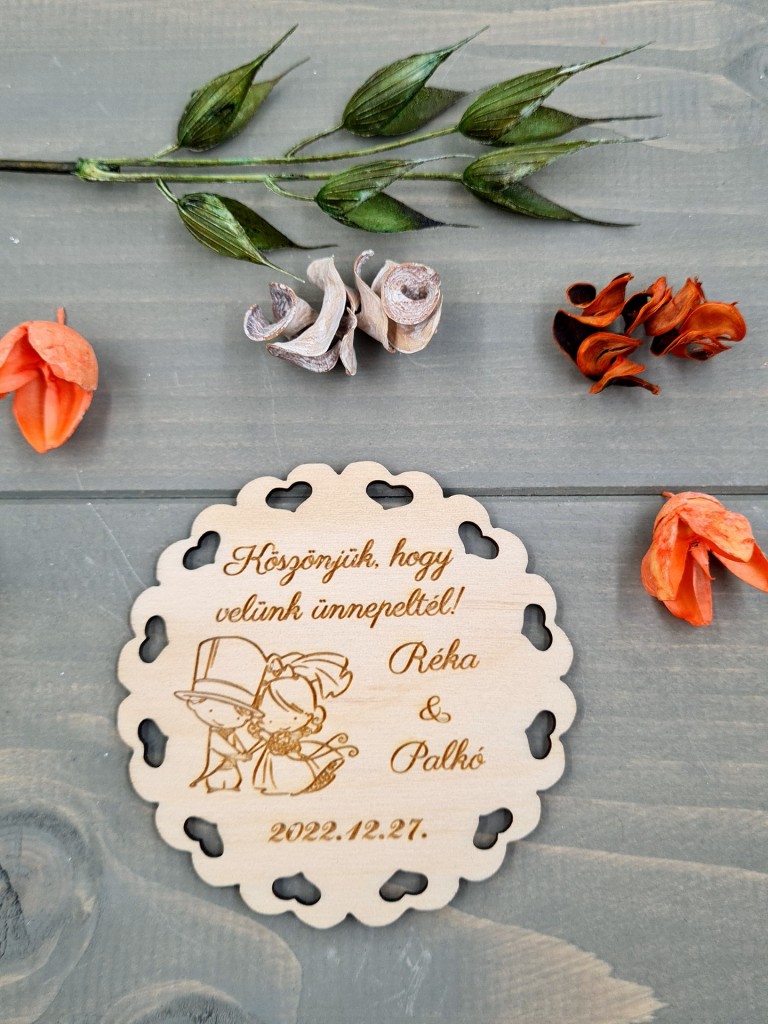 Nászpár esküvői vendégköszöntő ajándék hűtőmágnes