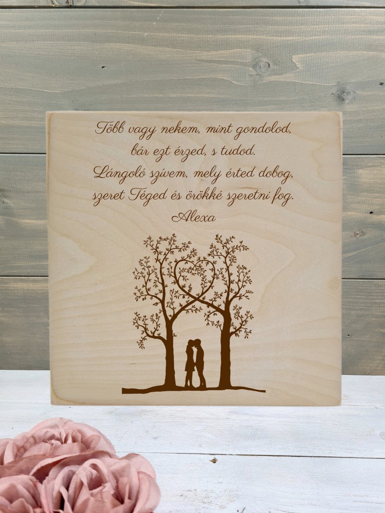 Szerelmesek a fa alatt ajándék doboz Valentin napra