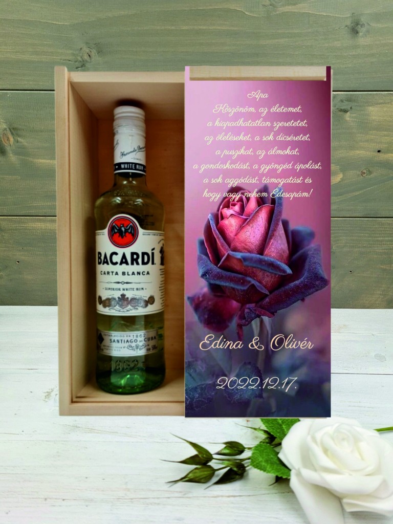 Lila rózsaszál italos szülőköszöntő díszdoboz esküvőre