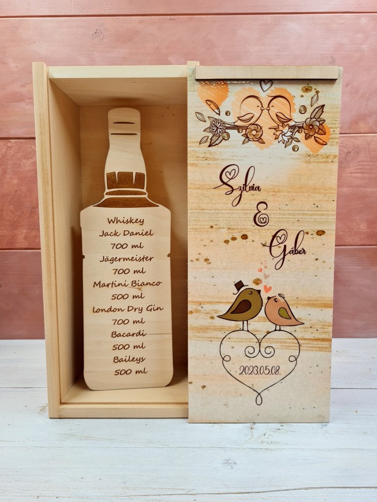 Madárkák italos szülőköszöntő ajándékdoboz esküvőre 