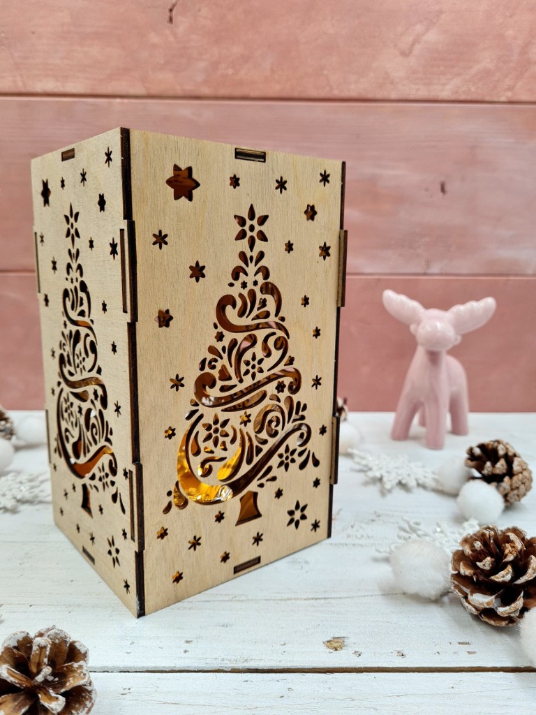 Karácsonyi lámpás dekoráció