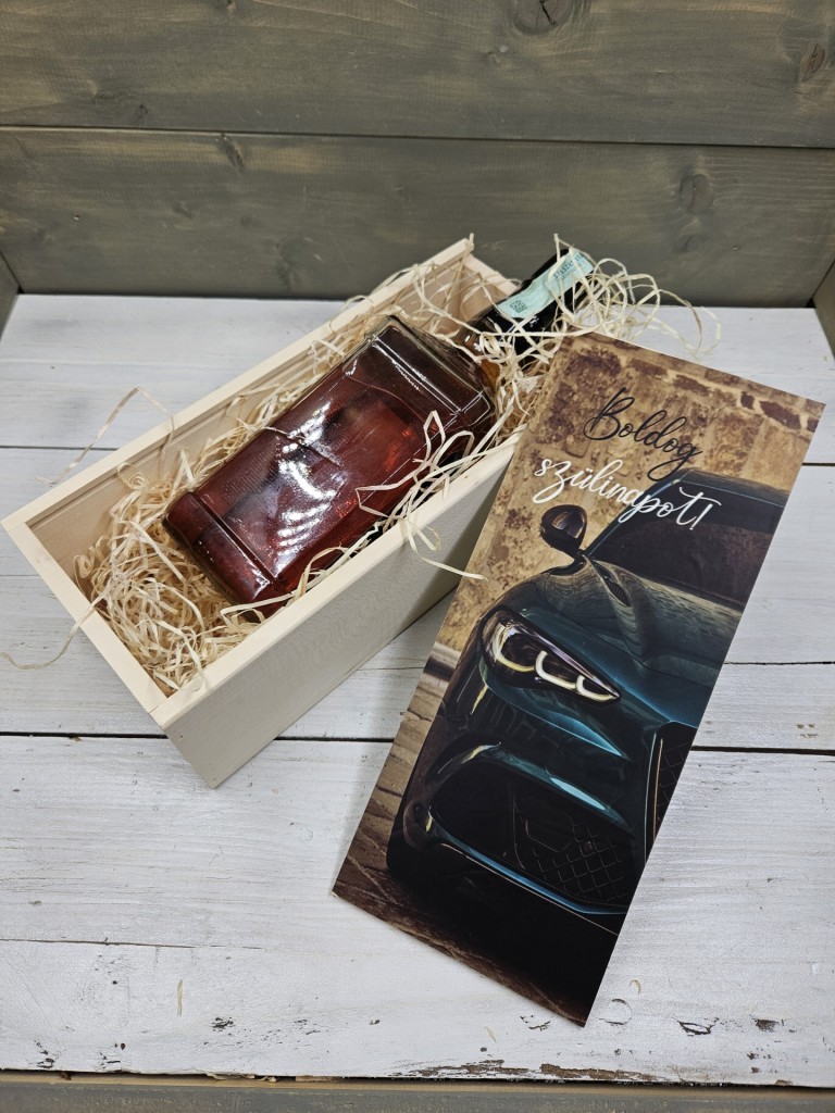 Alfa Romeo italos ajándék díszdoboz