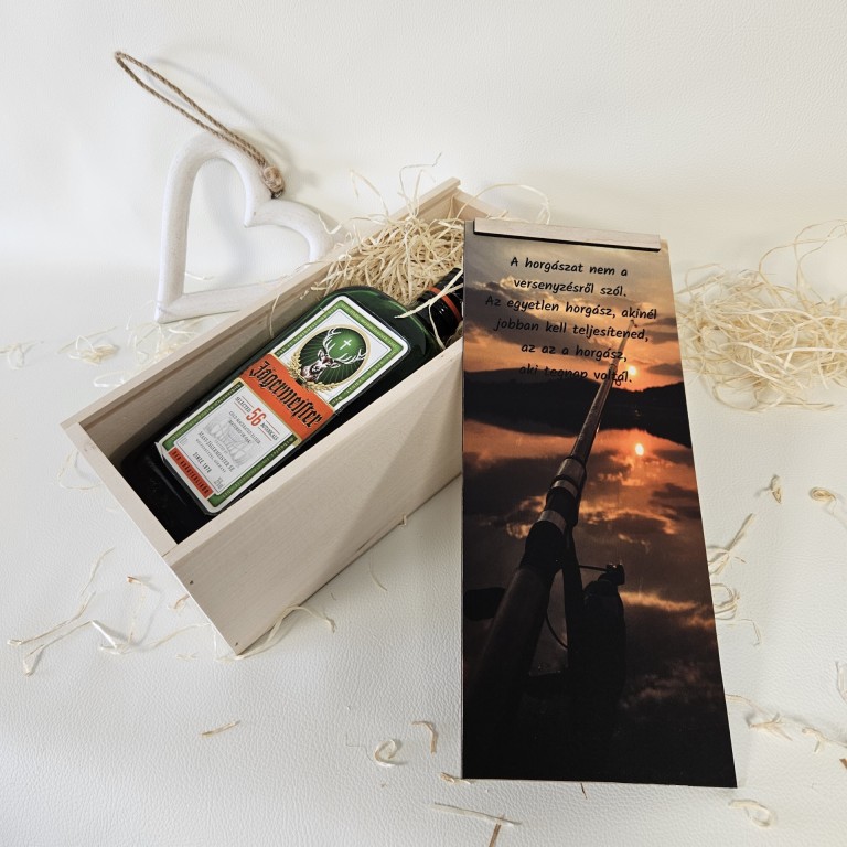 Horgász italos ajándék díszdoboz