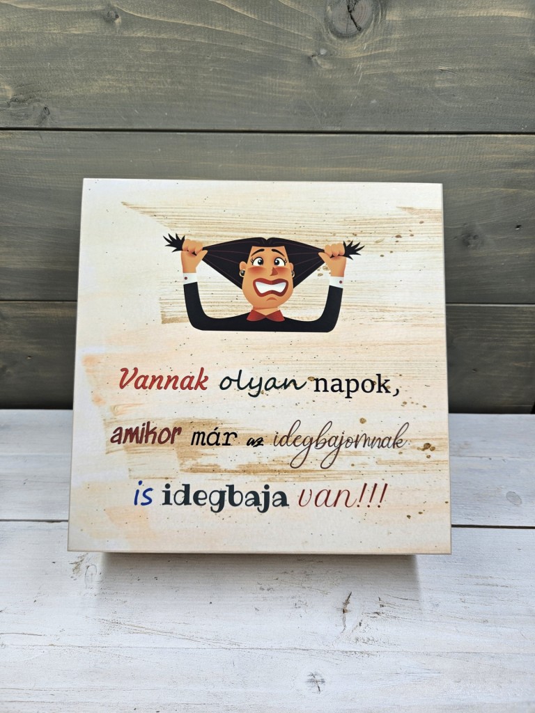 Idegbaj a köbön vicces ajándékdoboz alkalmakra