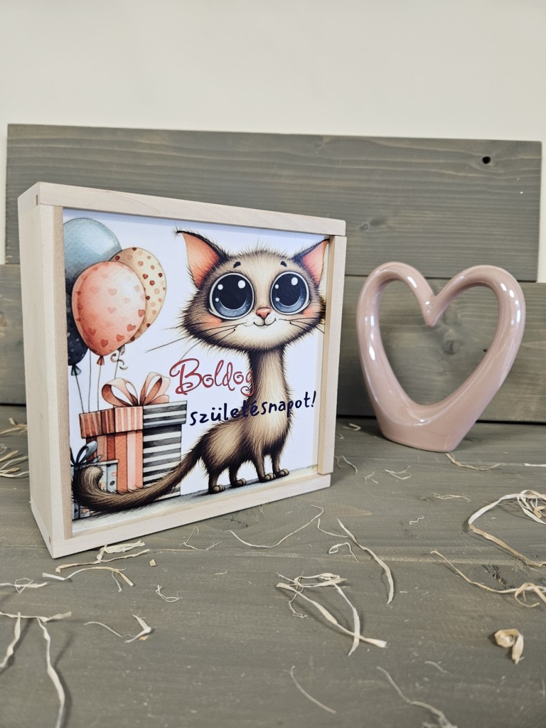 Vidám cica kávés, teás, édességes ajándék díszdoboz szülinapra