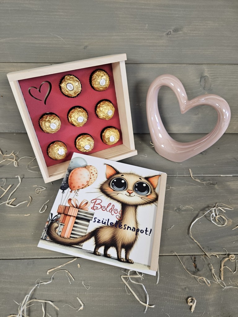 Vidám cica kávés, teás, édességes ajándék díszdoboz szülinapra