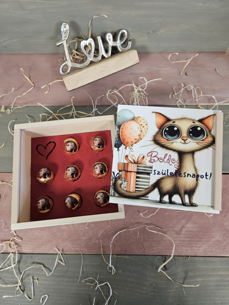 Vidám cica kávés, teás, édességes ajándék díszdoboz szülinapra