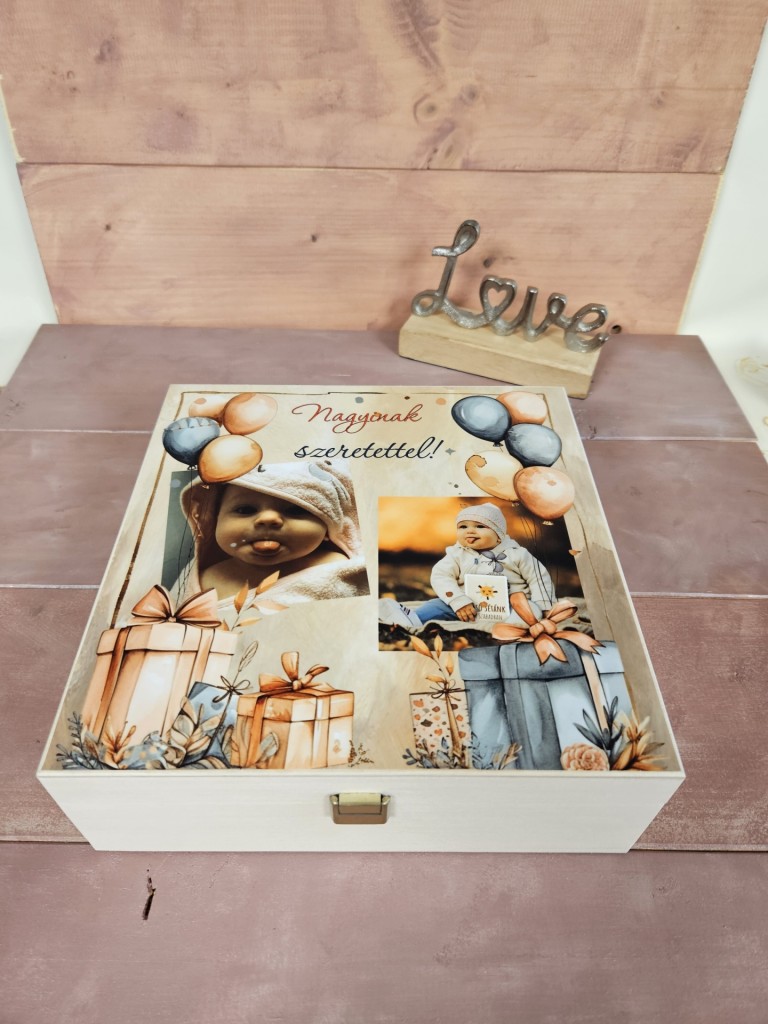 Szülinapi emlék kávés, teás, édességes ajándék díszdoboz  