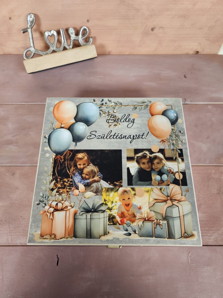 Szülinapi emlékek kávés, teás, édességes ajándék díszdoboz