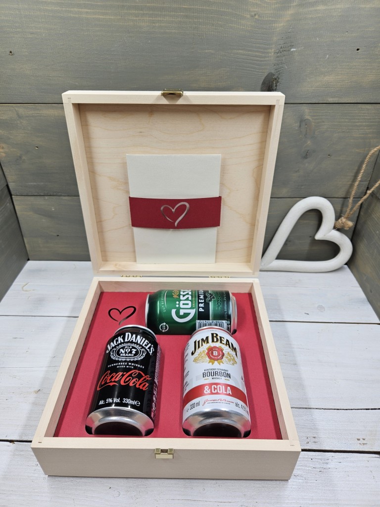 Szülinapi emlékek kávés, teás, édességes ajándék díszdoboz