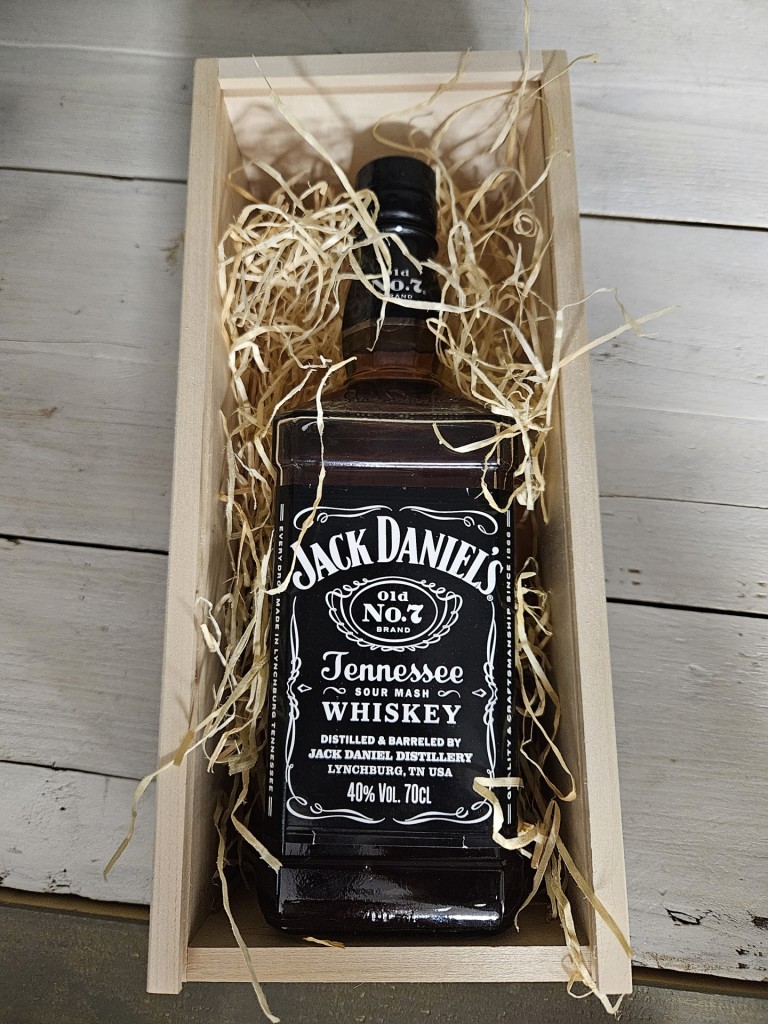 Jack Daniels Whiskeys italos ajándék díszdoboz