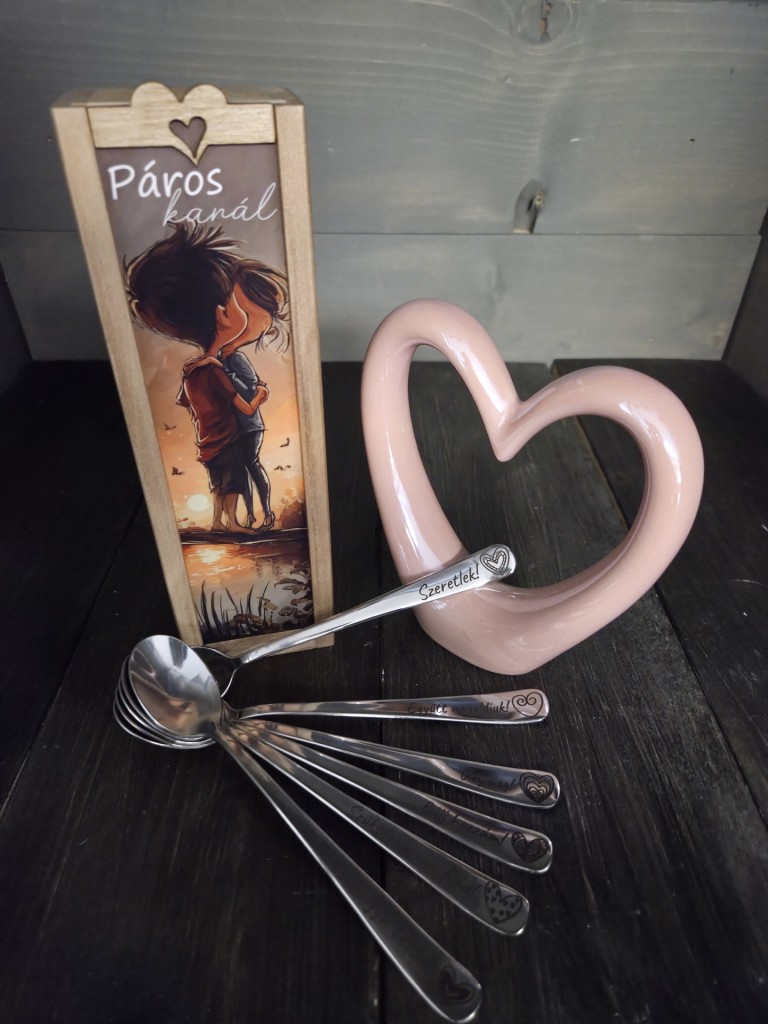 Páros kanál pozitív üzenetekkel gravírozott kanálkészlet díszdobozban 