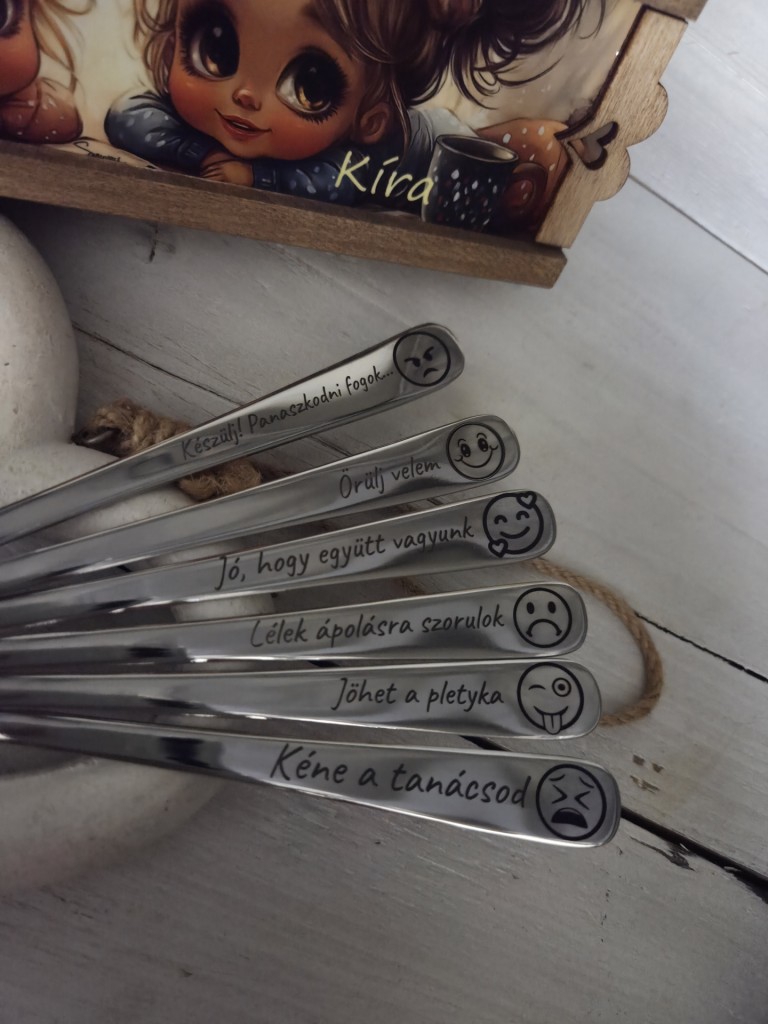 Barátság kanál ajándék készlet díszdobozban Barátnőknek