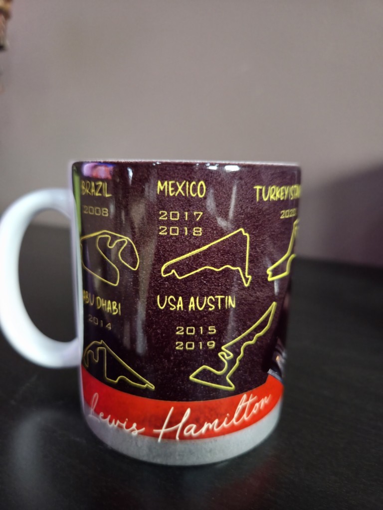 F1 Lewis Hamilton ajándékcsomag rajongóknak