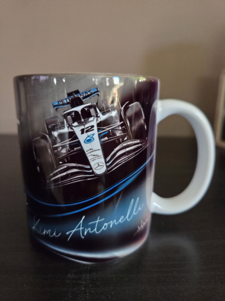 F1 Kimi Antonelli ajándékcsomag rajongóknak