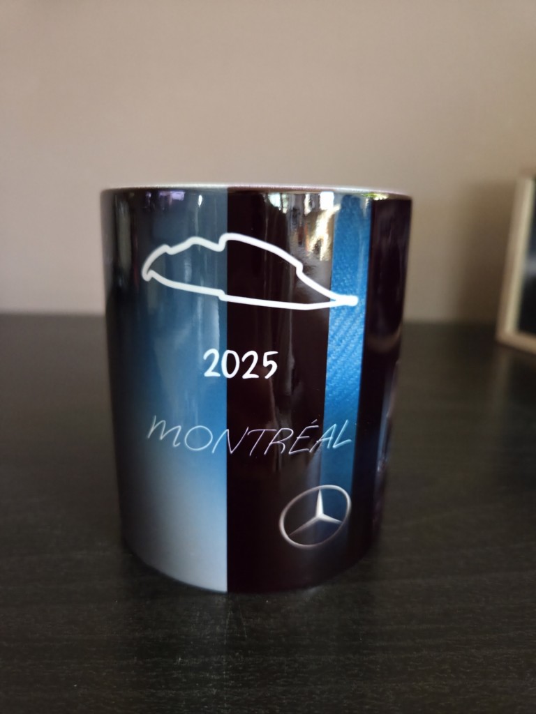 F1 George Russel és Kimi Antonelli Mercedes ajándékcsomag