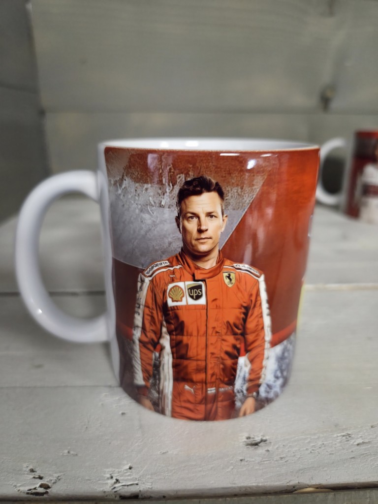 F1 Kimi Raikkonen rajongói bögre