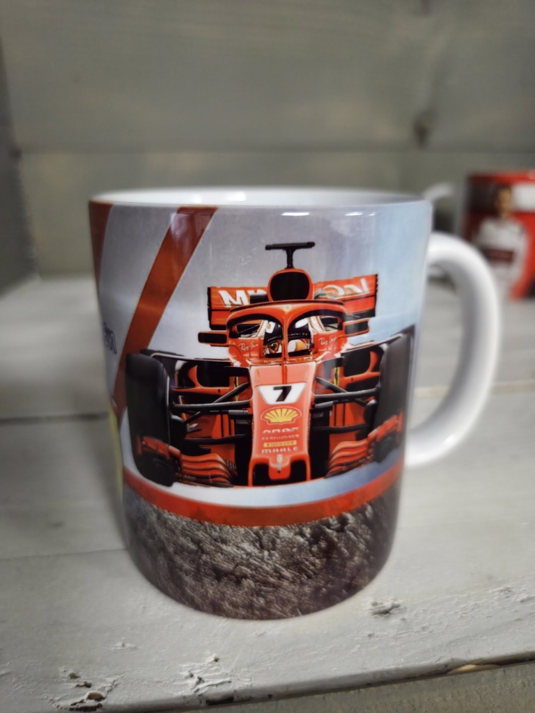 F1 Kimi Raikkonen rajongói bögre