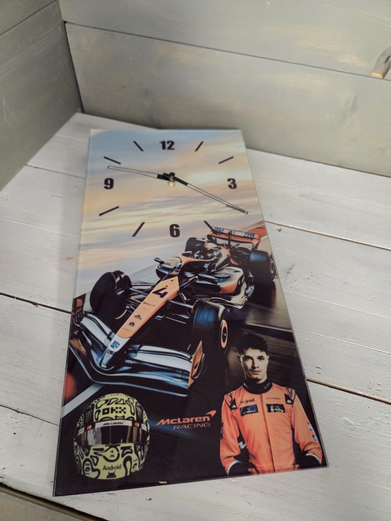F1 Lando Norris üveg falióra 